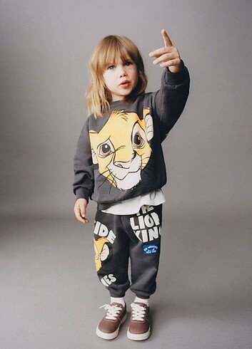 ZARA LIONKING EŞOFMAN TAKIM 18/24