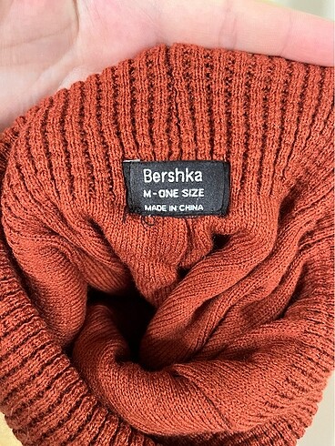 Bershka BERSHKA KİREMİT RENK KIŞLIK ŞAPKA