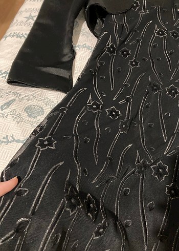 38 Beden Uzun Kollu İşlemeli Siyah Gotik Abiye Elbise