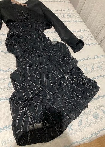 38 Beden siyah Renk Uzun Kollu İşlemeli Siyah Gotik Abiye Elbise
