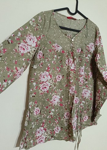 Çiçek Desenli Bohem V Yaka bluz - Görsel 2