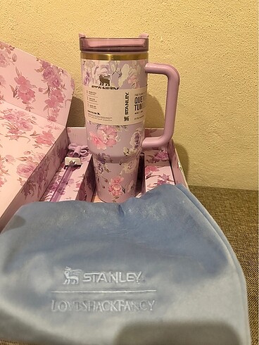 Diğer Stanley Termos
