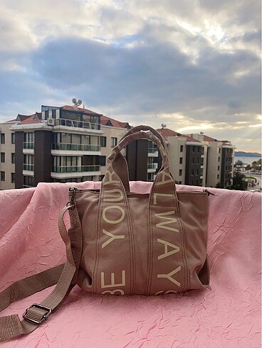 Zara Model Keten Askılı Çanta