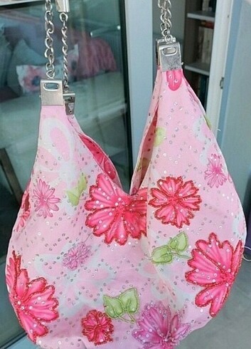 Pembe çanta 
