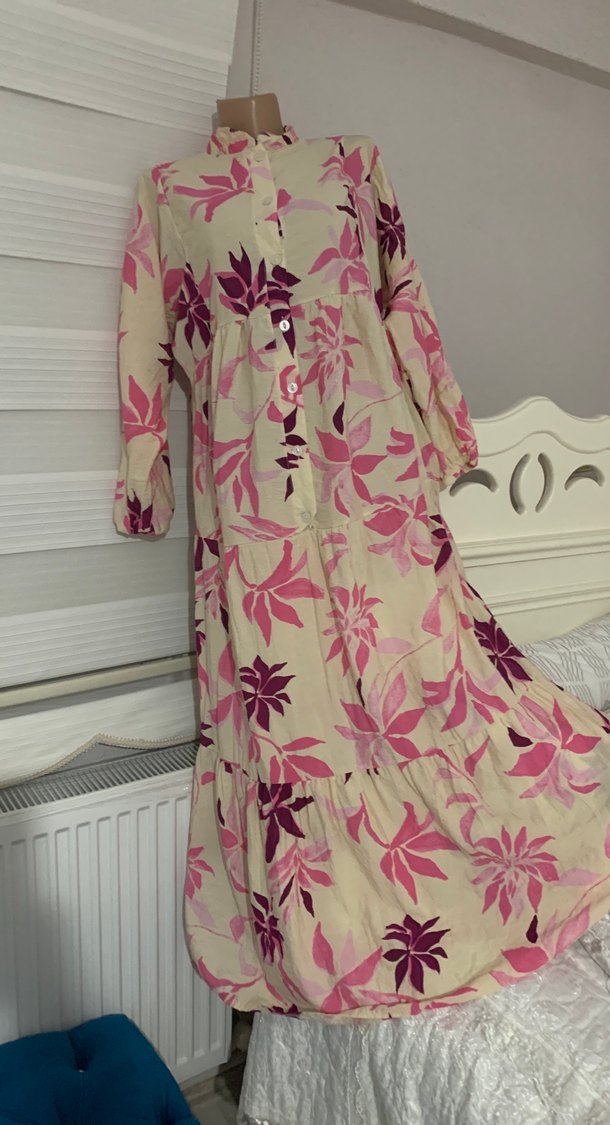 Pembe Çiçek Desenli Uzun Bohem Elbise - Görsel 3