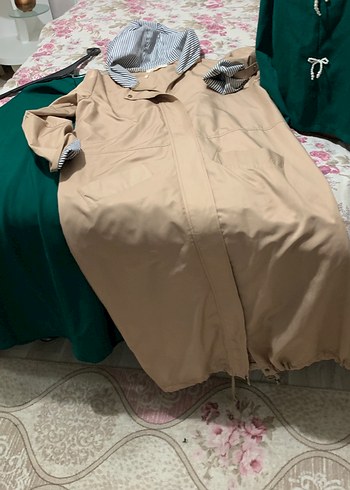 Bej Midi Kadın Yağmurluk, Düğmeli, Salaş Kesim - Görsel 4