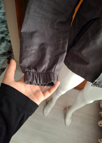 Gri Kapüşonlu Kadın Yağmurluk - Görsel 5