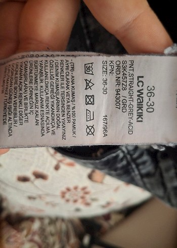 Gri Bol Kesim Kot Pantolon - Görsel 8