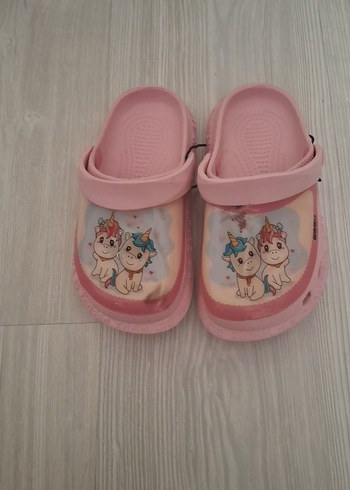 Kız Çocukları İçin Baskılı Pembe Kaydırmaz Terlik