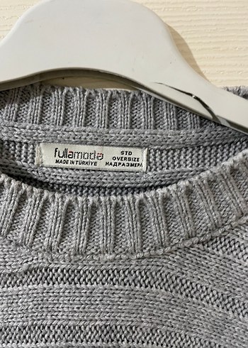 Gri V Yaka Triko Midi Elbise - Görsel 4