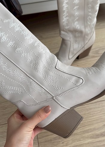 38 Beden Bej Nakışlı Bohem Kadın Deri Çizme