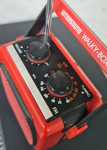 Renkli Kırmızı Taşınabilir Müzik Sistemi - Görsel 2