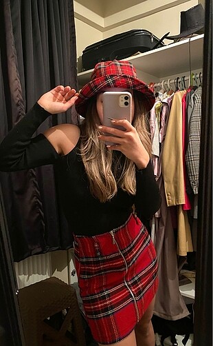 Zara Şapka ve etek takım