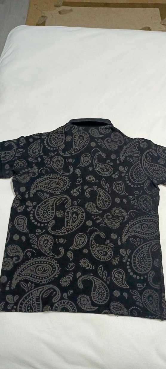 Düğmeli Siyah Desenli Erkek Polo Tişört - Görsel 2