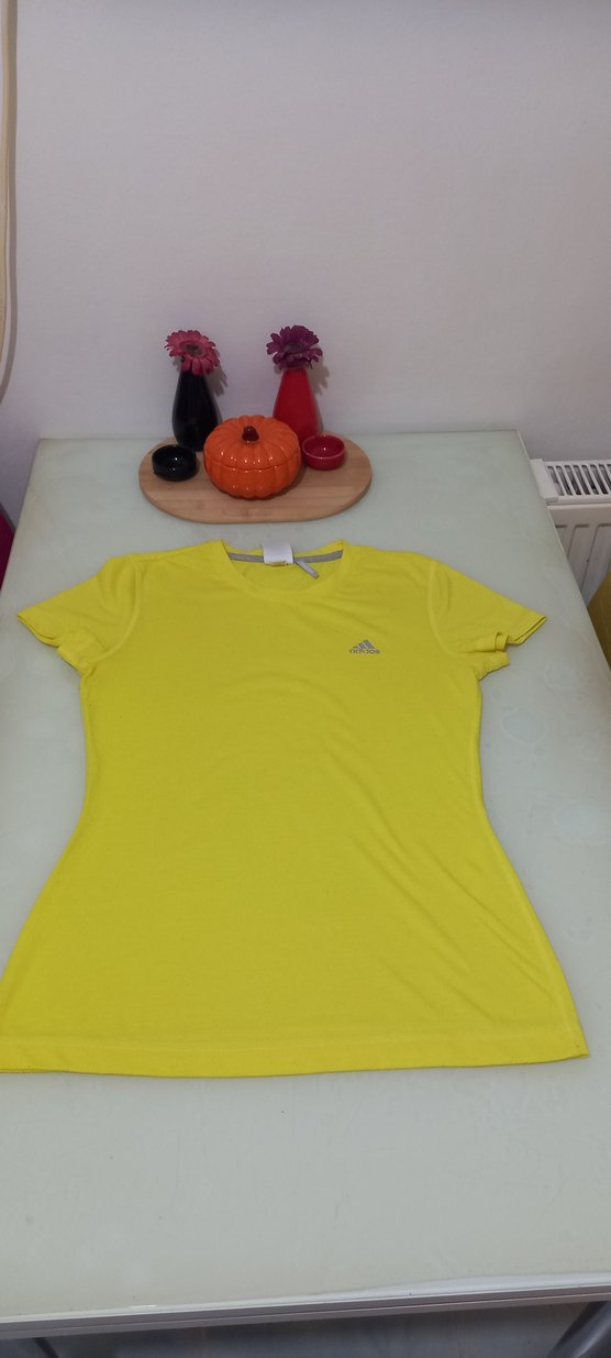 adidas S beden Sarı Adidas Kadın Kısa Kollu Tişört - Görsel 3