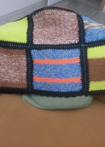 Çok Renkli Örgü Battaniye - Görsel 2