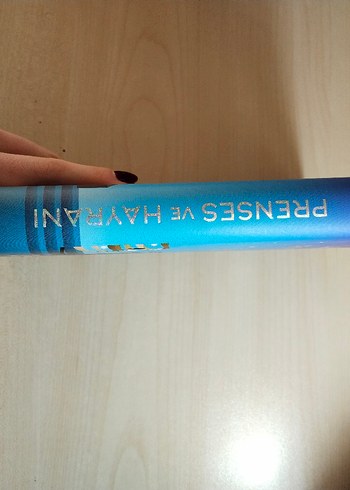  Prenses ve Hayranı - Ashley Poston