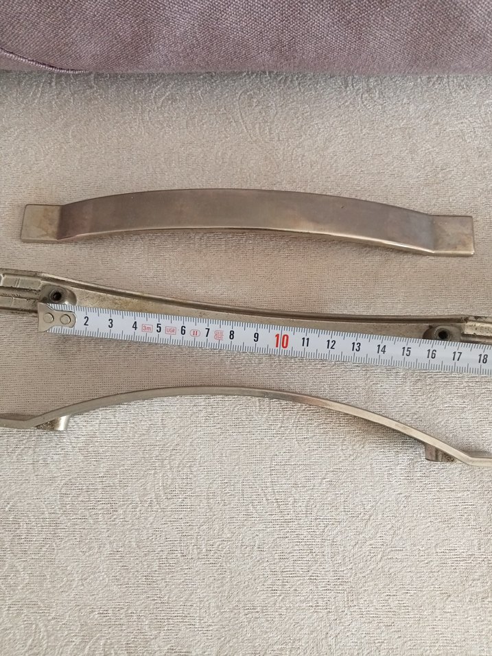 Bej Metal Tokalar - Minimalist Stil - Görsel 3