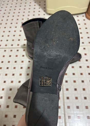 Kahverengi Yılan Desenli Kadın Deri Bot - Görsel 4