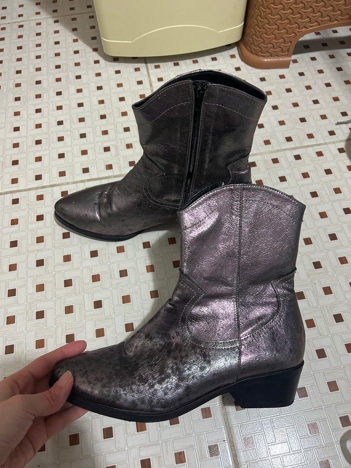 Kahverengi Yılan Desenli Kadın Deri Bot - Görsel 2