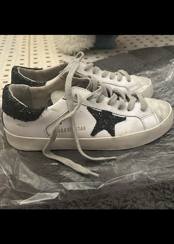 Siyah Detaylı Beyaz Sokak Stili Kadın Spor Ayakkabı - Görsel 2