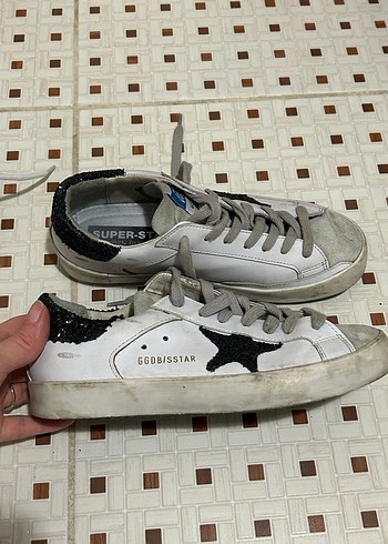 Siyah Detaylı Beyaz Sokak Stili Kadın Spor Ayakkabı - Görsel 3