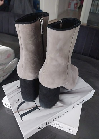 Bej Süet Kadın Bot, Tokalı, Kalın Topuklu - Görsel 4