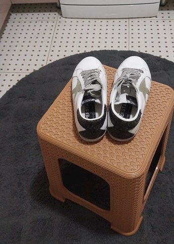 Gri Yılan Desenli Beyaz Kadın Spor Ayakkabı - Görsel 8