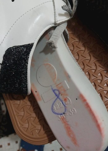 Gri Yılan Desenli Beyaz Kadın Spor Ayakkabı - Görsel 5