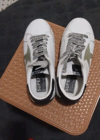 Gri Yılan Desenli Beyaz Kadın Spor Ayakkabı - Görsel 9