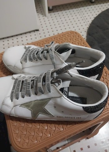 Golden Goose Deluxe 38