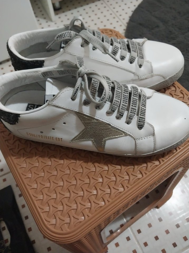 Gri Yılan Desenli Beyaz Kadın Spor Ayakkabı - Görsel 4