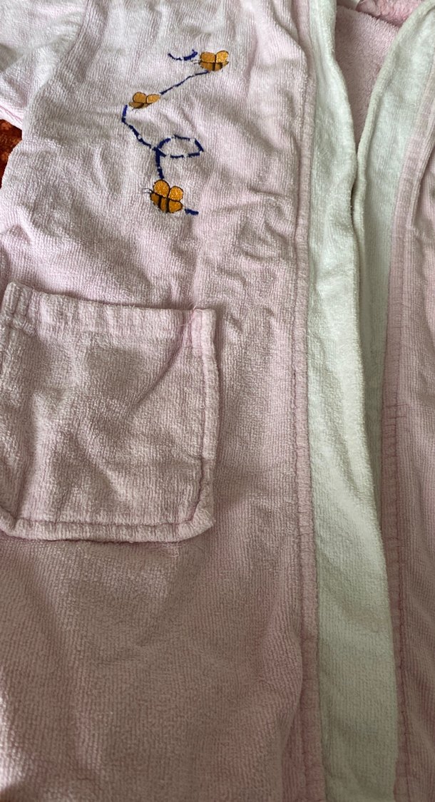 Kız Çocuk Nakışlı Pembe Kapüşonlu Bornoz - Görsel 4