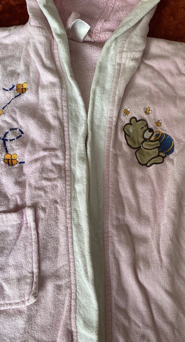 Kız Çocuk Nakışlı Pembe Kapüşonlu Bornoz - Görsel 2