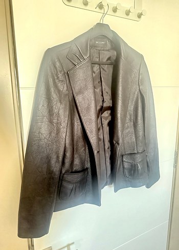 l Beden Düğmeli siyahKadın Deri Ceket