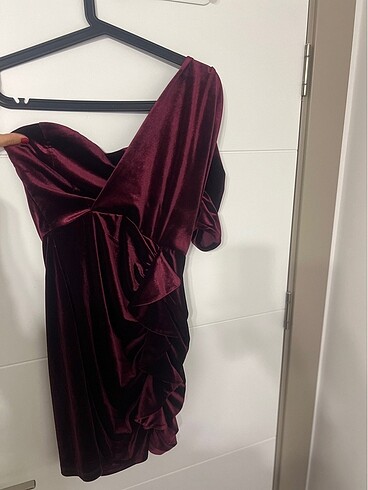 Bordo drape detaylı kalp yaka elbise