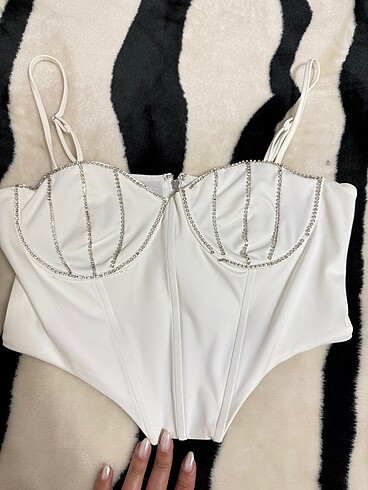 l Beden Bershka top