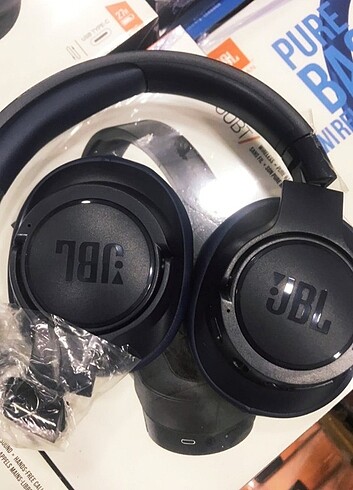 JBL 700BT KULAK ÜSTÜ KULAKLIK LACİVERT