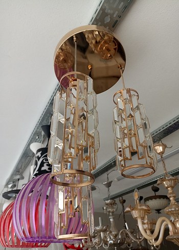Altın Renkli Kristal Detaylı Avize