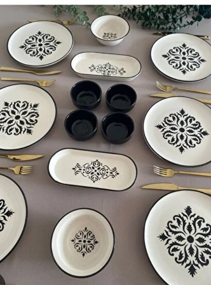 Beyaz Siyah Desenli Yemek Takımı - Görsel 2