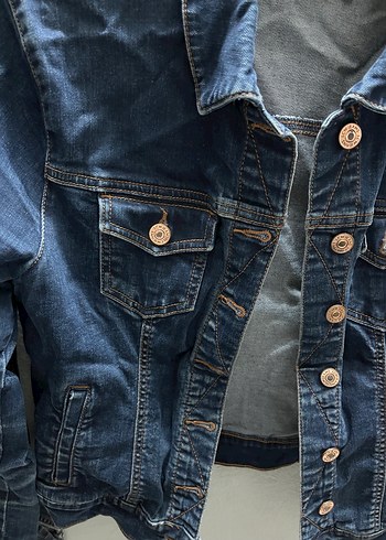 Düğmeli Kadın Crop Kot Ceket - Görsel 2