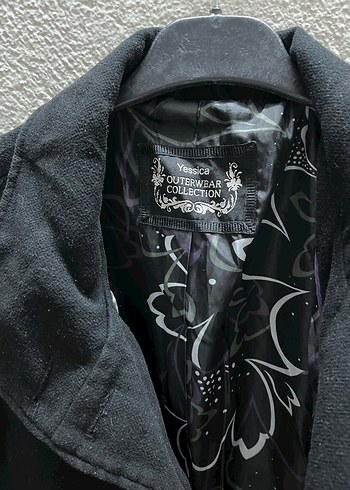 Düğmeli Siyah Midi Kadın Kaban - Görsel 4