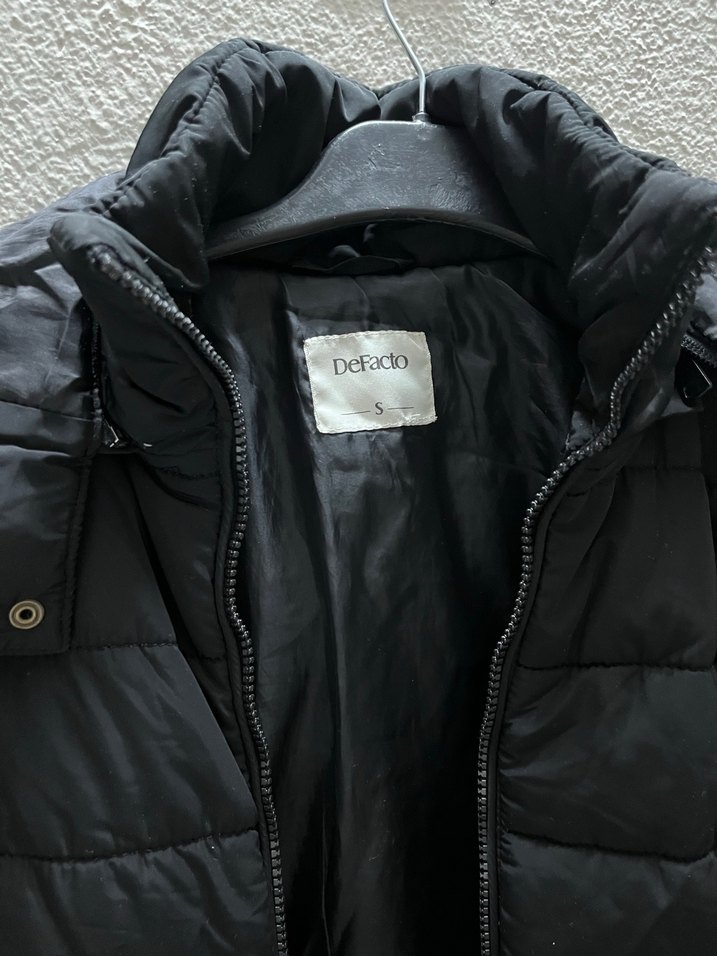 Siyah Fermuarlı Kadın Kışlık Şişme Mont - Görsel 3