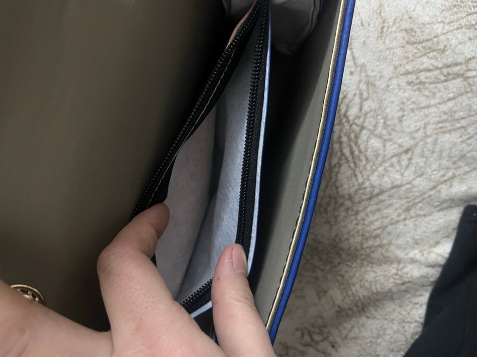 Mavi Zincir Detaylı Kadın Guess Çanta - Görsel 5