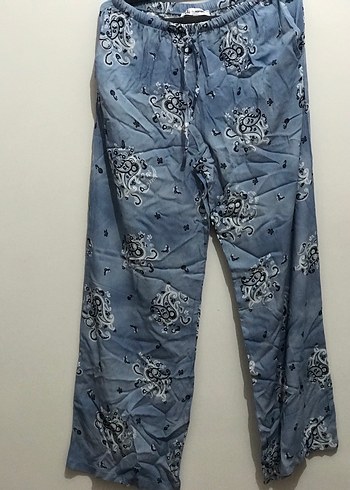 Koton Bohem Gri Mavi Batik Desenli Kısa Kot Pantolon