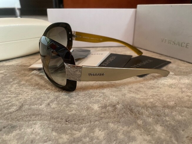  Beden Versace Kemik Güneş Gözlüğü (orijinal,etiketli)