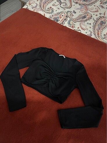 Zara Siyah crop