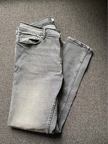 Mango marka jean