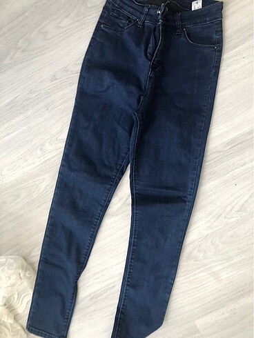 38 Beden Lacivert jeans