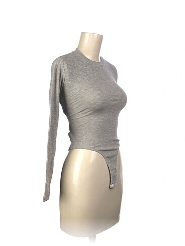 Diğer PreLoved Bluz %70 İndirimli.